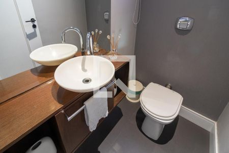 Apartamento para alugar com 296m², 4 quartos e 4 vagas Apartamento para alugar com 296m², 4 quartos e 4 vagasLavabo 1