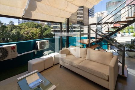 Apartamento para alugar com 296m², 4 quartos e 4 vagas Apartamento para alugar com 296m², 4 quartos e 4 vagasCobertura