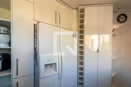 Apartamento para alugar com 296m², 4 quartos e 4 vagas Apartamento para alugar com 296m², 4 quartos e 4 vagasCozinha