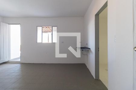 Cozinha de apartamento para alugar com 2 quartos, 48m² em Jardim Patente, São Paulo