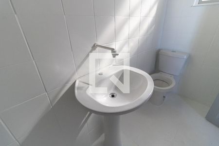 Apartamento para alugar com 48m², 2 quartos e sem vagaBanheiro