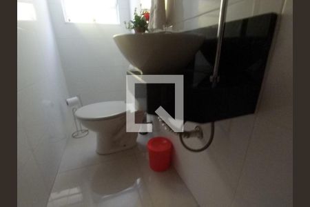 Casa à venda com 130m², 3 quartos e 4 vagasLavabo