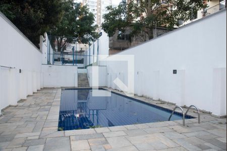 Apartamento para alugar com 202m², 2 quartos e 3 vagas Apartamento para alugar com 202m², 2 quartos e 3 vagasÁrea comum - Piscina