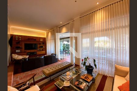 Detalhe de casa à venda com 3 quartos, 350m² em São Bento, Belo Horizonte