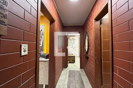 Casa à venda com 280m², 3 quartos e 4 vagasCorredor 