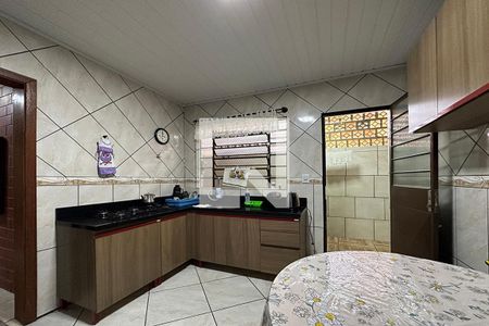 Casa à venda com 280m², 3 quartos e 4 vagasCozinha 