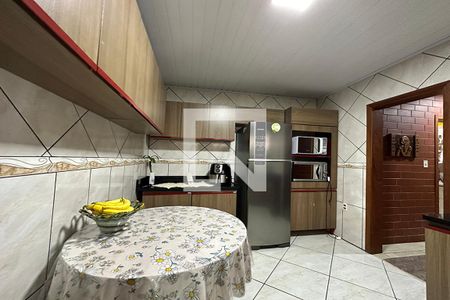 Casa à venda com 280m², 3 quartos e 4 vagasCozinha 