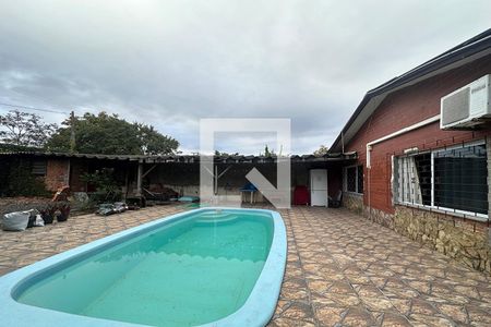 Casa à venda com 280m², 3 quartos e 4 vagasPiscina