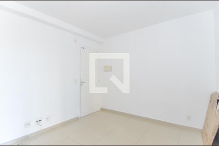 Sala de apartamento para alugar com 3 quartos, 70m² em Vila Augusta, Guarulhos