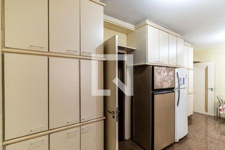 Apartamento à venda com 190m², 4 quartos e 3 vagasCozinha - Armários