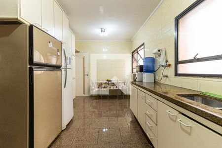 Apartamento à venda com 190m², 4 quartos e 3 vagasCozinha