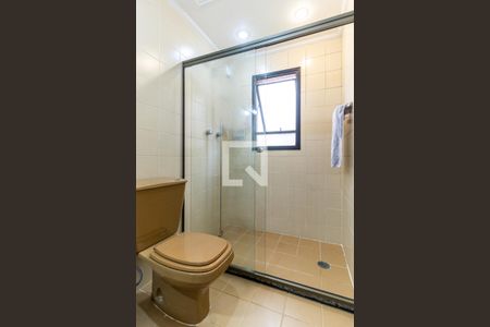 Apartamento à venda com 190m², 4 quartos e 3 vagasBanheiro da Suíte 2 - Box