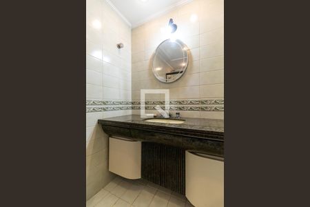 Apartamento à venda com 190m², 4 quartos e 3 vagasBanheiro da Suíte 1 - Armário