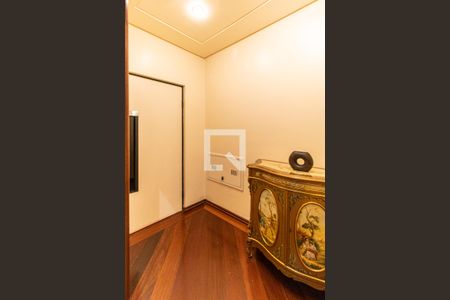 Apartamento à venda com 190m², 4 quartos e 3 vagasEntrada Privativa