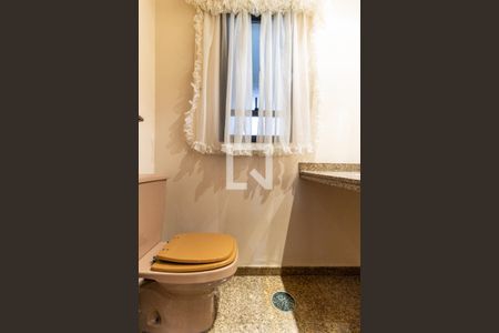 Apartamento à venda com 190m², 4 quartos e 3 vagasLavabo