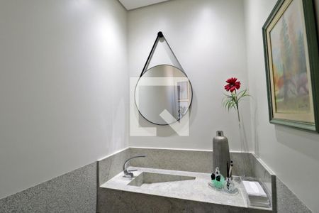 Casa para alugar com 300m², 4 quartos e 4 vagasLavabo