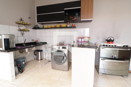 Casa para alugar com 300m², 4 quartos e 4 vagasQuintal