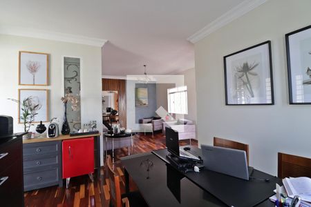 Escritório de casa para alugar com 4 quartos, 300m² em Centro, Uberlândia