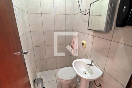 Casa para alugar com 300m², 4 quartos e 4 vagasBanheiro de serviço