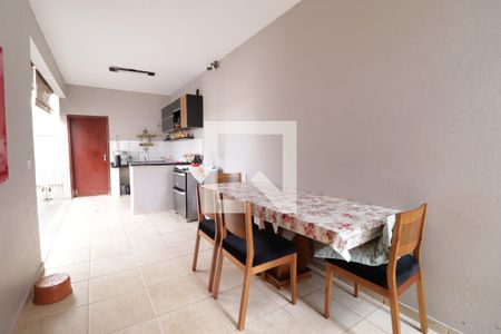 Casa para alugar com 300m², 4 quartos e 4 vagasQuintal