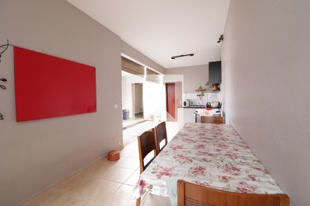 Casa para alugar com 300m², 4 quartos e 4 vagasQuintal