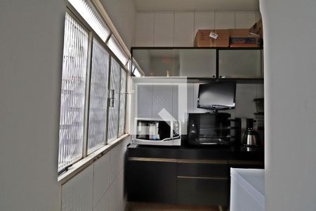 Casa para alugar com 300m², 4 quartos e 4 vagasDespensa