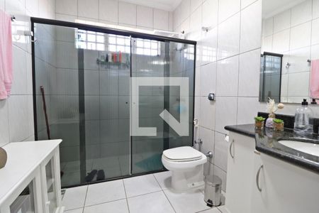 Casa para alugar com 300m², 4 quartos e 4 vagasBanheiro