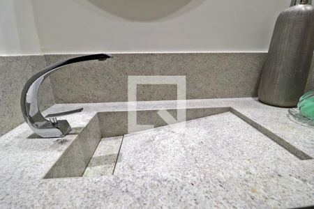 Casa para alugar com 300m², 4 quartos e 4 vagasLavabo