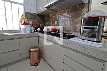 Casa para alugar com 300m², 4 quartos e 4 vagasCozinha