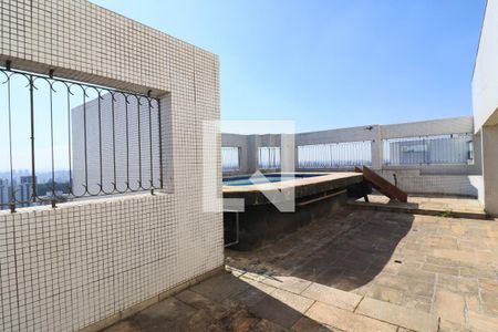 Apartamento à venda com 707m², 6 quartos e 7 vagas Apartamento à venda com 707m², 6 quartos e 7 vagasTerraço
