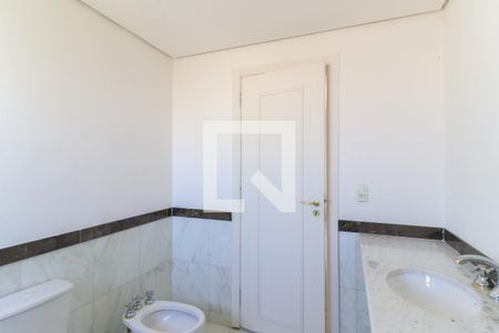 Apartamento à venda com 707m², 6 quartos e 7 vagas Apartamento à venda com 707m², 6 quartos e 7 vagasBanheiro da Suíte 5