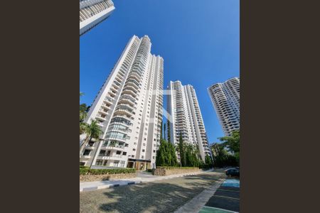 Apartamento à venda com 707m², 6 quartos e 7 vagas Apartamento à venda com 707m², 6 quartos e 7 vagasFachada do bloco