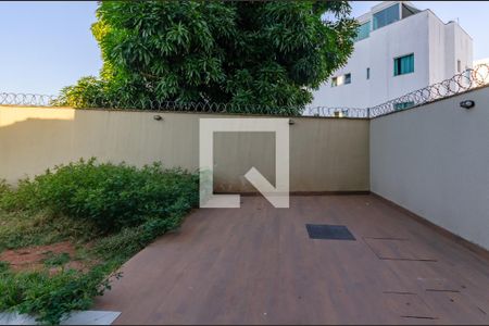 Apartamento para alugar com 120m², 2 quartos e 2 vagas Apartamento para alugar com 120m², 2 quartos e 2 vagasÁrea de Serviço - Varanda