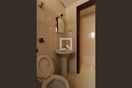 Casa à venda com 171m², 2 quartos e 1 vagaBanheiro