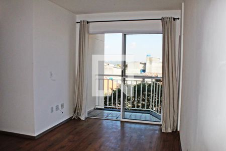Sala de apartamento à venda com 2 quartos, 56m² em Vila Carmosina, São Paulo