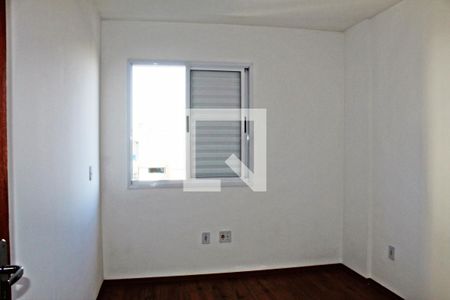Quarto 1 de apartamento à venda com 2 quartos, 56m² em Vila Carmosina, São Paulo