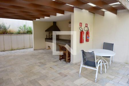 Casa de condomínio à venda com 241m², 4 quartos e 3 vagasÁrea comum - Churrasqueira