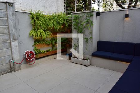 Casa de condomínio à venda com 241m², 4 quartos e 3 vagasQuintal e Espaço Gourmet