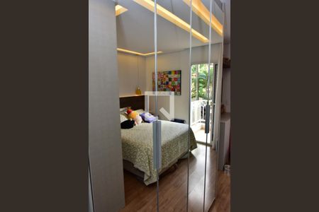 Casa de condomínio à venda com 241m², 4 quartos e 3 vagasSuíte 1