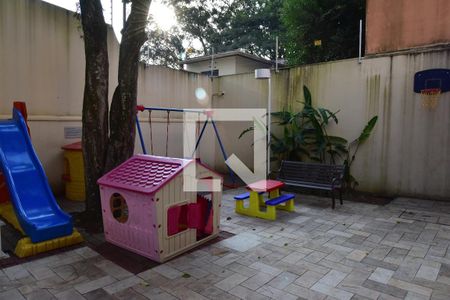 Casa de condomínio à venda com 241m², 4 quartos e 3 vagasÁrea comum - Playground