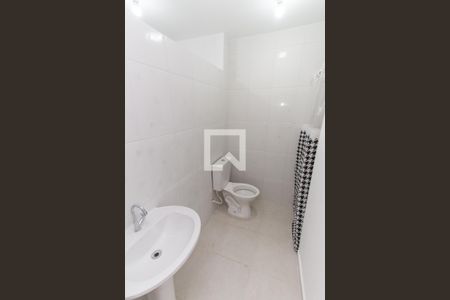 Banheiro de apartamento para alugar com 1 quarto, 35m² em Jardim Japao, São Paulo