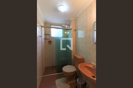 Banheiro de apartamento para alugar com 1 quarto, 47m² em Nova Piraju, São Paulo