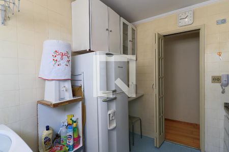 Cozinha de apartamento para alugar com 1 quarto, 47m² em Nova Piraju, São Paulo