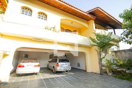 Casa à venda com 600m², 5 quartos e 5 vagasGaragem