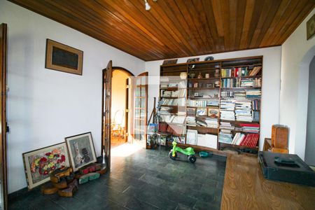 Casa à venda com 600m², 5 quartos e 5 vagasSala 2