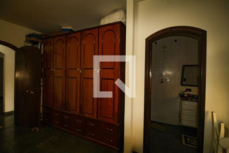 Casa à venda com 600m², 5 quartos e 5 vagasQuarto 2 - Suíte