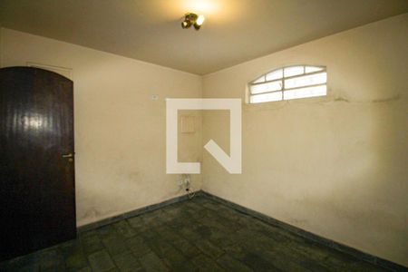 Casa à venda com 600m², 5 quartos e 5 vagasquarto