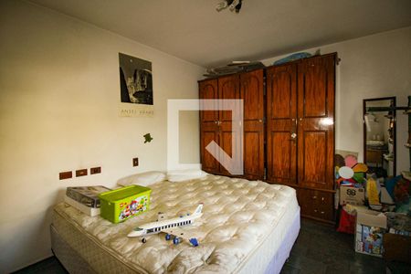 Casa à venda com 600m², 5 quartos e 5 vagasQuarto 3 - Suíte