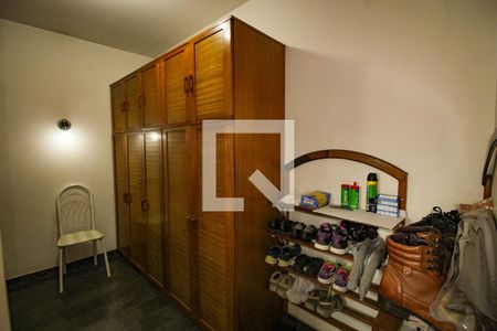 Casa à venda com 600m², 5 quartos e 5 vagasCloset do quarto