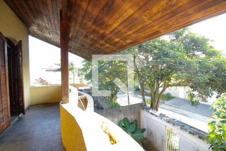 Casa à venda com 600m², 5 quartos e 5 vagasVista